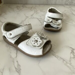 See Kai‎ Run Sandals Toddler Sz 7 White Strappy Open Toe Summer Spring Wedding